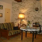 Frühstückspension Domaine De La Cour 3*