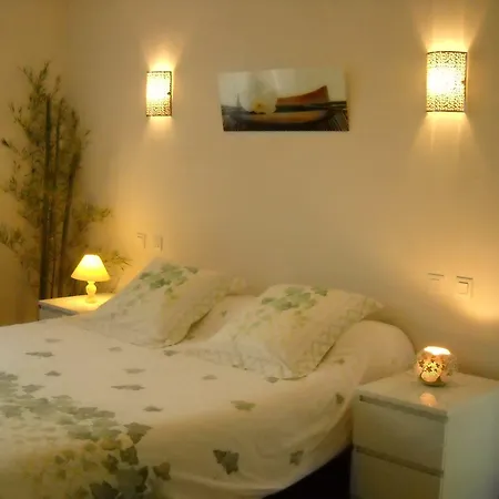 Domaine De La Cour Bed & Breakfast