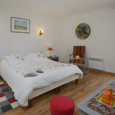 Bed & Breakfast Domaine De La Cour 3*