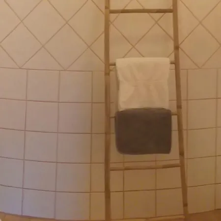 Bed & Breakfast Domaine De La Cour 3*