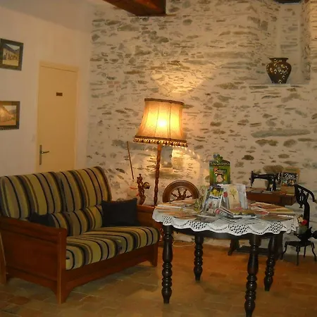 Bed & Breakfast Domaine De La Cour 3*