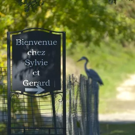 Bed & Breakfast Domaine De La Cour