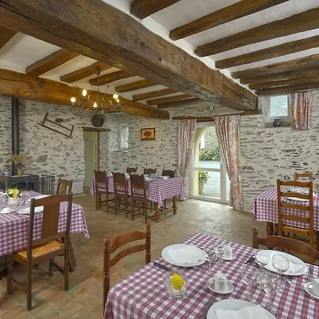 Domaine De La Cour Sainte-Gemme-dʼAndigné