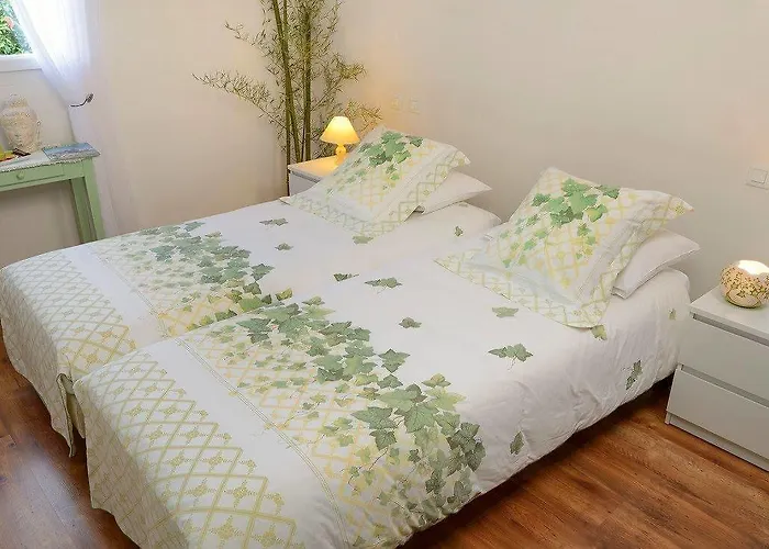 Domaine De La Cour Bed & Breakfast Sainte-Gemme-dʼAndigné