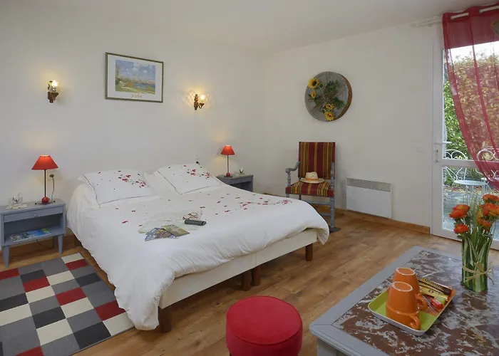 Bed & Breakfast Domaine De La Cour 3*