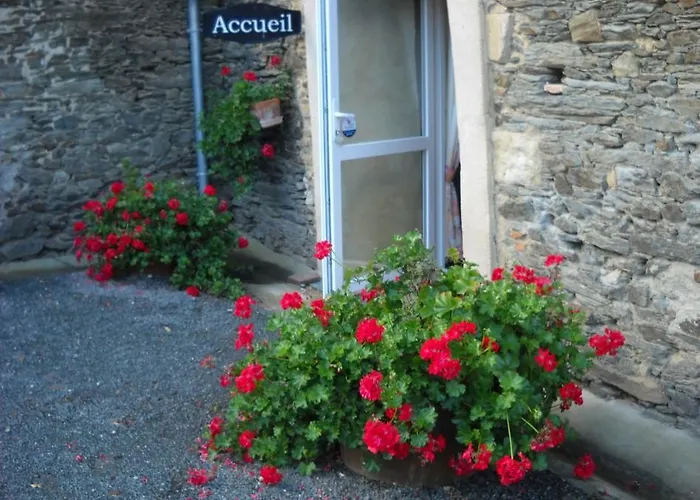 Domaine De La Cour Bed & Breakfast