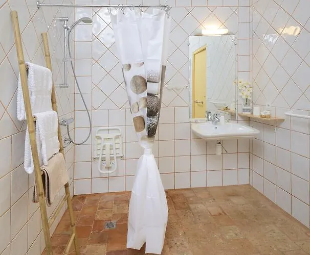 Bed & Breakfast Domaine De La Cour