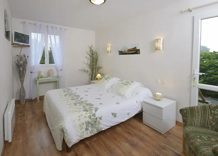 Domaine De La Cour לינה וארוחת בוקר Sainte-Gemme-dʼAndigné